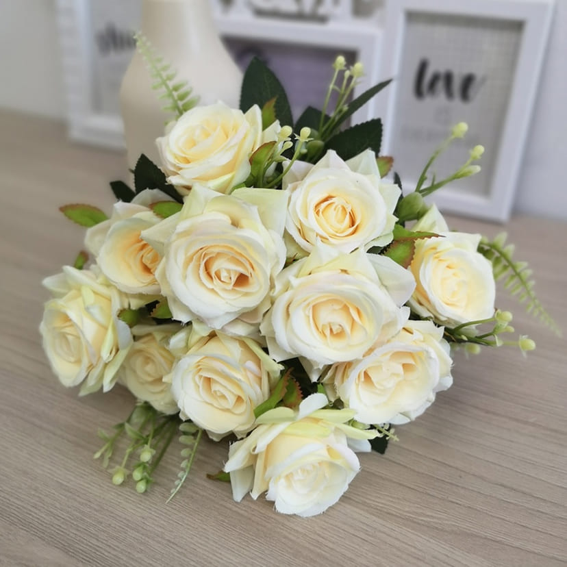 Искусственные цветы в Кирове | Цветы искусственные «Розы острые», молочно-персиковые, букет